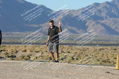 media/Oct-30-2025-Racers Edge (Thu) [[dabbdaf680]]/1-Around the Pits- Track Walk/